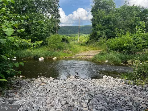 12125 State Road 259, Mathias, WV 26812