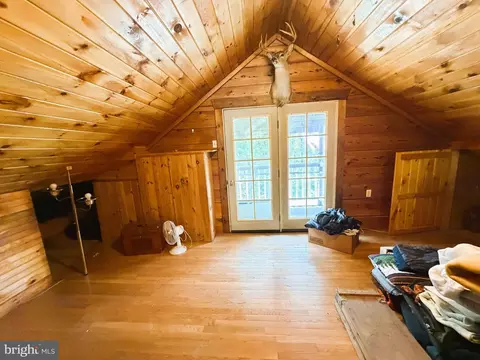 Entry Way - 954 Rusty Ln, Mathias, WV 26812 photo 6 of 7