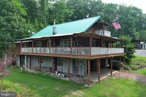 Exterior - 954 Rusty Ln, Mathias, WV 26812 photo 4 of 13
