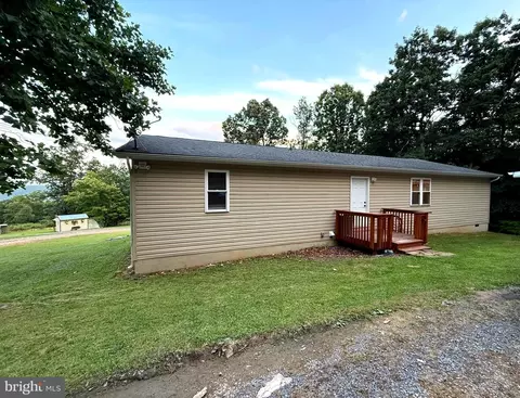 Exterior - 367 Clinton Dr, Baker, WV 26801 photo 5 of 10