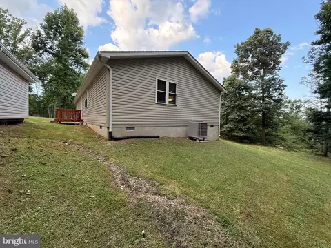 Exterior - 367 Clinton Dr, Baker, WV 26801 photo 9 of 10