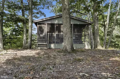564 Highland Springs Rd, Moorefield, WV 26836