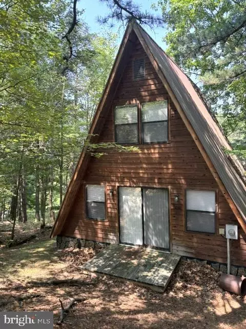 296 Hunting Ridge Rd, Mathias, WV 26812