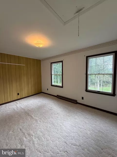 Bedroom - 6859 Us Highway 220 N, Old Fields, WV 26845 photo 4 of 8