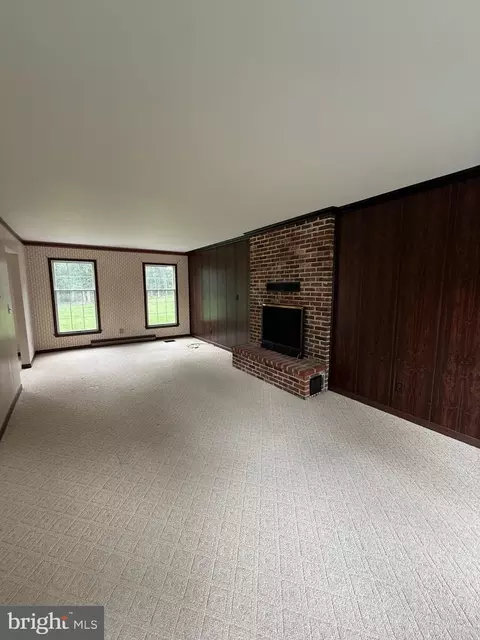 Living - 6859 Us Highway 220 N, Old Fields, WV 26845 photo 4 of 9