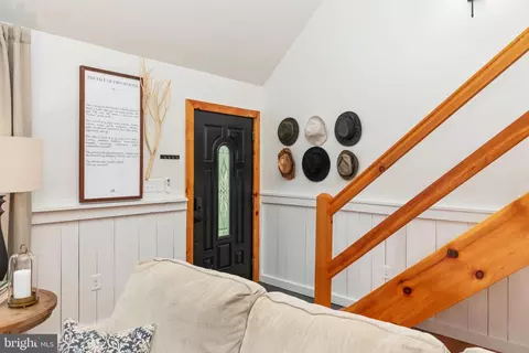 Entry Way - 1396 Cullers Run Rd, Mathias, WV 26812 photo 1 of 5