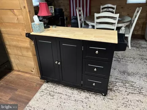 Entry Way - 141 Matthews Loop, Mathias, WV 26812 photo 2 of 2