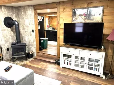 Entry Way - 141 Matthews Loop, Mathias, WV 26812 photo 1 of 2