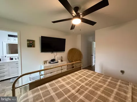 Bedroom - 38 Prosperity Ln, Moorefield, WV 26836 photo 3 of 7
