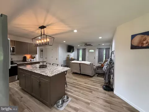 Entry Way - 38 Prosperity Ln, Moorefield, WV 26836 photo 1 of 2