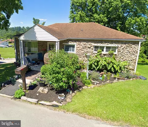 513 Glen Ave, Bridgeport, WV 26330