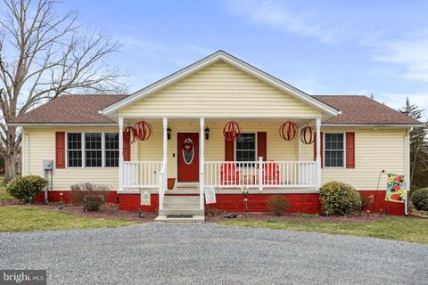 368 Magnolia Pl, Springfield, WV 26763