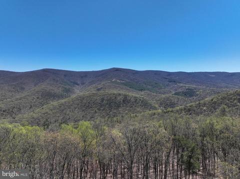 210 Hampshire Street, Romney, WV 26757