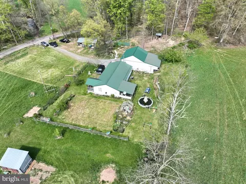 1636 Mack Rd, Augusta, WV 26704 photo 4