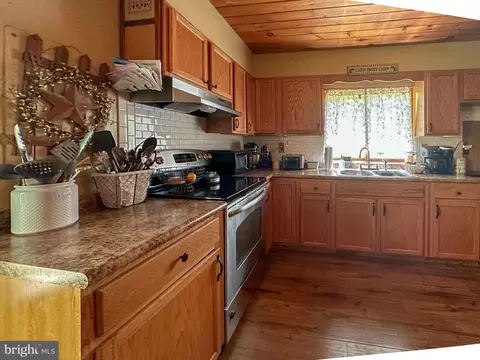 570 Hickory Hill Rd, Old Fields, WV 26845 photo 8