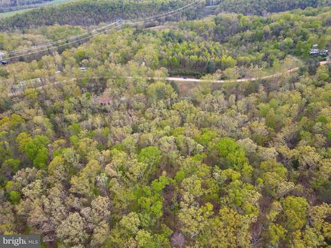 24 Delray Heights Cir, Delray, WV 26714