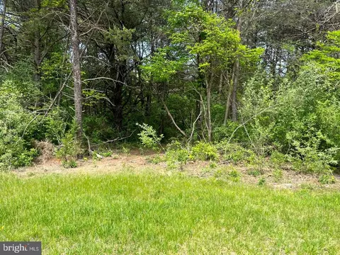 Shale Hill Lane, Augusta, WV 26704