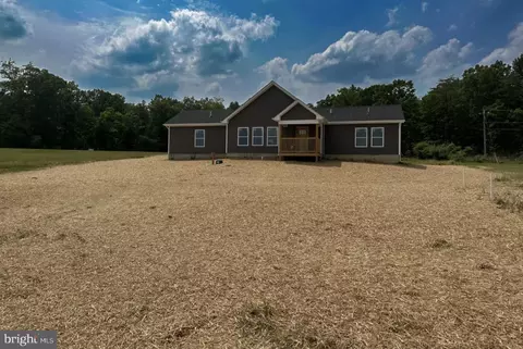 360 Quaker Lake Trl, Capon Bridge, WV 26711