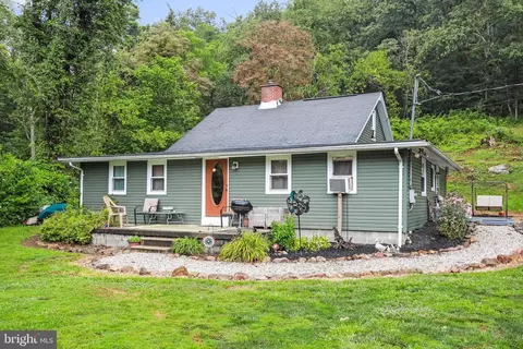 1481 Springfield Pike, Springfield, WV 26763