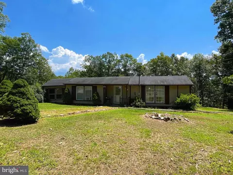 538 Gall Ln, Springfield, WV 26763