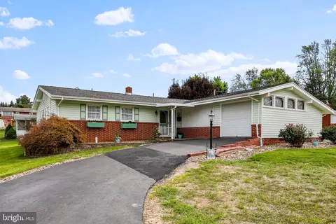 273 Central Ave, Romney, WV 26757