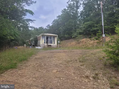 491 Frenchburg Estates Dr, Shanks, WV 26761