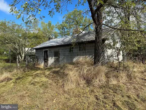 1426 Rowzee Rd, Points, WV 25437 photo 21