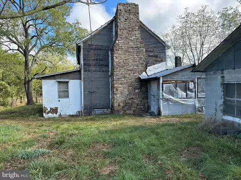 1426 Rowzee Rd, Points, WV 25437 photo 17