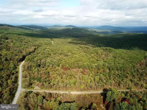172 Graces Cabin Road, Springfield, WV 26763