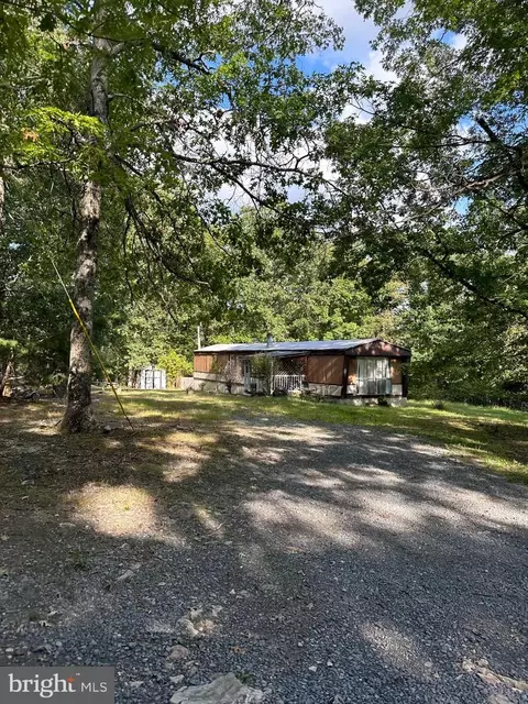 8926 Jersey Mountain Rd, Points, WV 25437