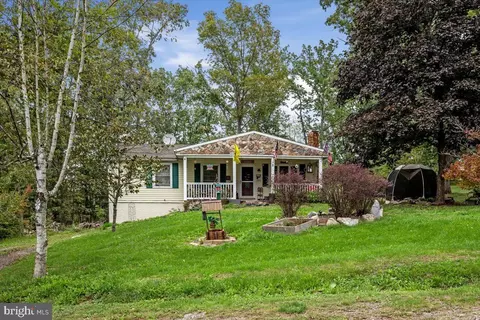 48 Oak Dr, Capon Bridge, WV 26711