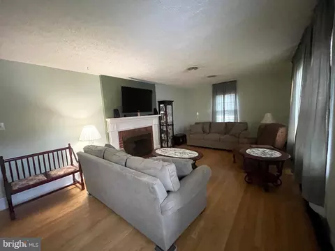 325 Everett Pl, Romney, WV 26757 photo 5