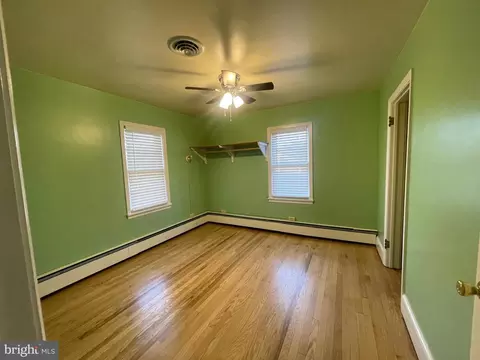 325 Everett Pl, Romney, WV 26757 photo 8