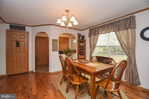 91 Badger Ln, Augusta, WV 26704 photo 7