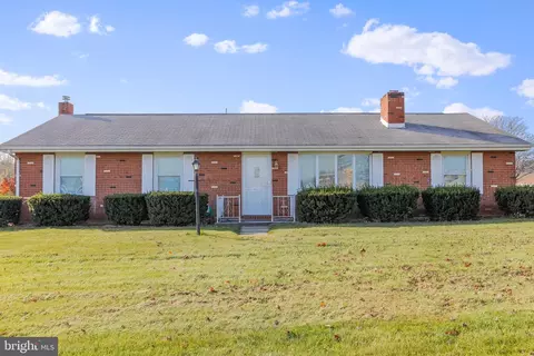 31 York Dr, Romney, WV 26757