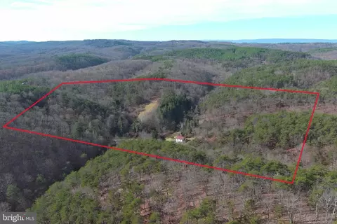 283 Landis Ln, Green Spring, WV 26722