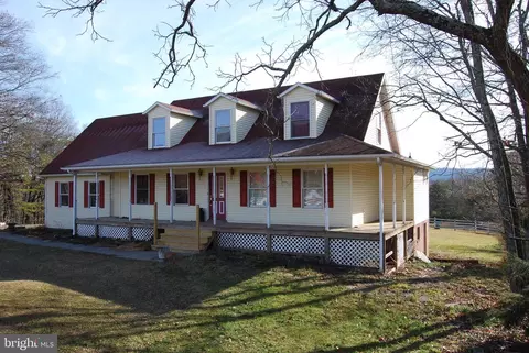 8570 Bloomery Pike, Paw Paw, WV 25434