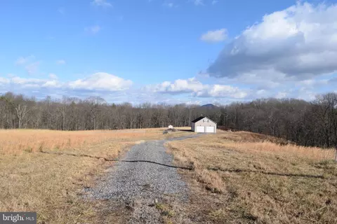 845 Mount Levels Farms Rd, Paw Paw, WV 25434