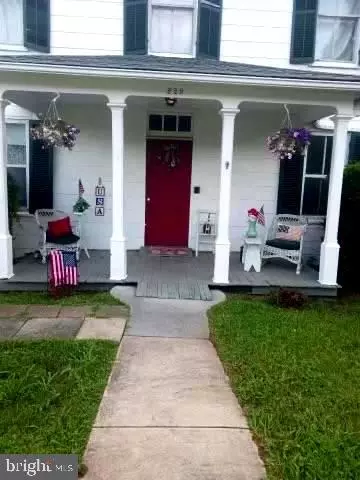 Exterior - 229 E Main St, Romney, WV 26757 photo 2 of 11