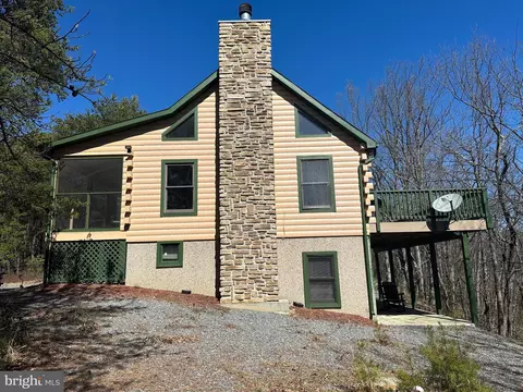 1640 Butternut Dr, Yellow Spring, WV 26865