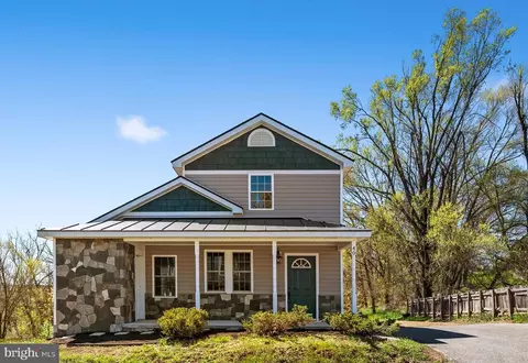 40 Ford Hill Rd, Augusta, WV 26704