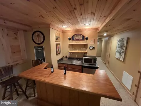 Kitchen - 112 Sea Biscuit Dr, Points, WV 25437 photo 2 of 2