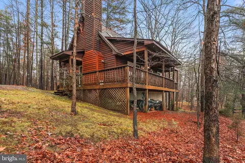 Exterior - 215 Pond View Ln, Points, WV 25437 photo 10 of 15