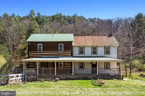 425 Majestic Knoll Ln, Capon Bridge, WV 26711