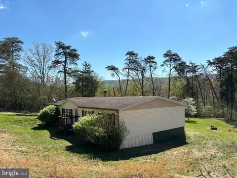 325 Flintlock Dr, Springfield, WV 26763 photo 4