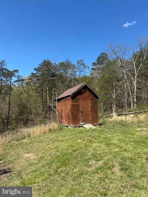 325 Flintlock Dr, Springfield, WV 26763 photo 9