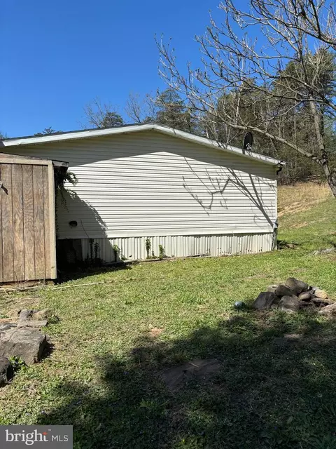 325 Flintlock Dr, Springfield, WV 26763 photo 6
