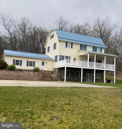715 Davy Ridge Trl, Purgitsville, WV 26852