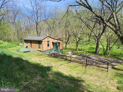 Exterior - 279 Camp Cliffside Rd, Springfield, WV 26763 photo 10 of 19