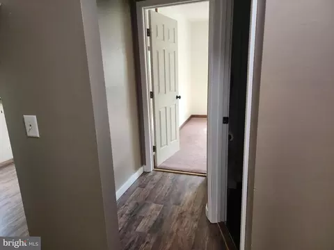 Entry Way - 279 Camp Cliffside Rd, Springfield, WV 26763 photo 2 of 4